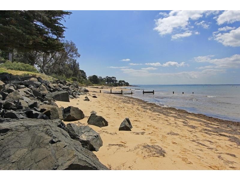 1 Carisbrooke Court, Cowes VIC 3922