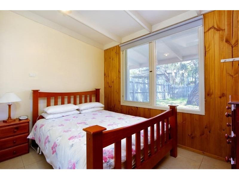 1 Carisbrooke Court, Cowes VIC 3922