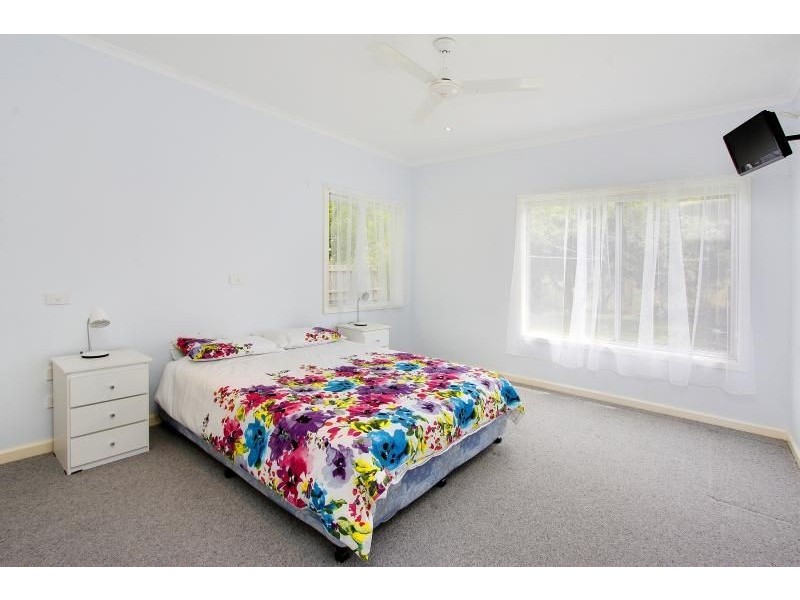 16 Ti Tree Drive, Cowes VIC 3922