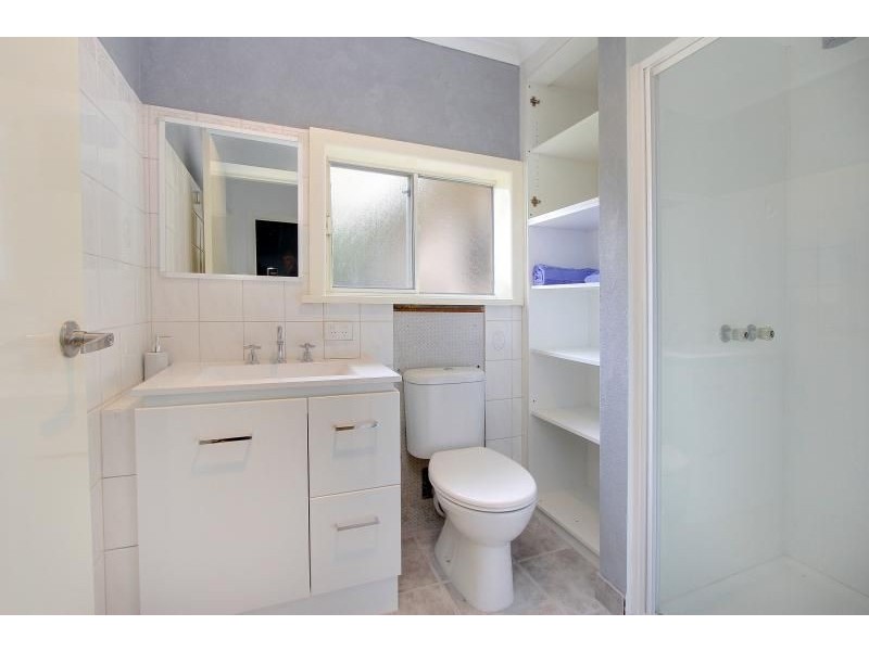 16 Ti Tree Drive, Cowes VIC 3922