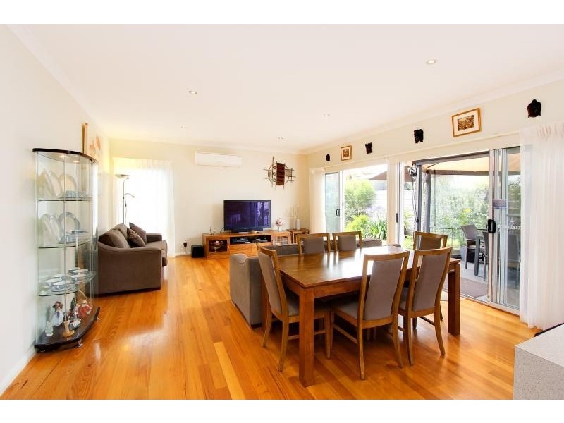 51 Redwood Drive, Cowes VIC 3922