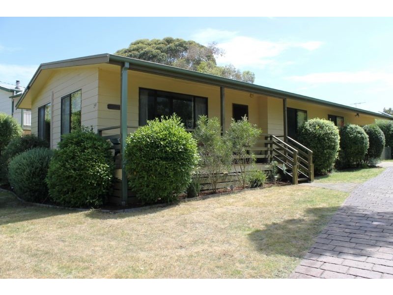 24 Dafydd Street, Cowes VIC 3922
