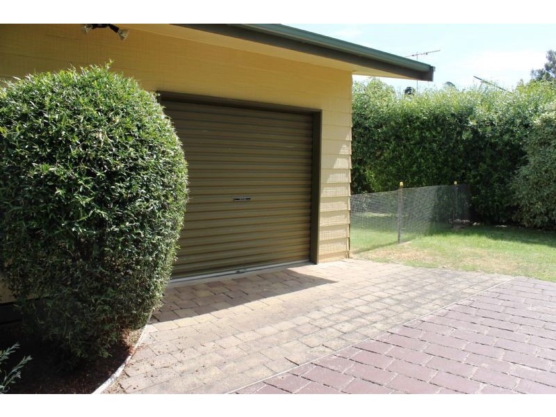 24 Dafydd Street, Cowes VIC 3922