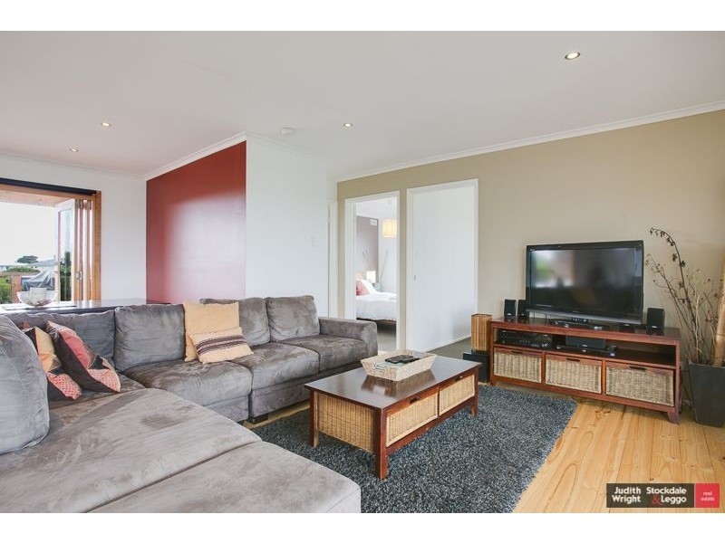 24 Sinclair Avenue, Surf Beach VIC 3922