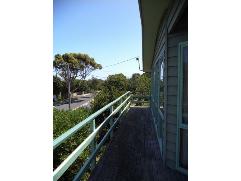 34 Clearwater Ave, Cape Woolamai VIC 3925