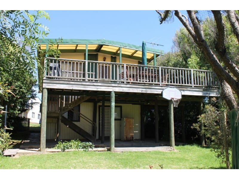 31 Waikiki Cresent, Smiths Beach VIC 3922