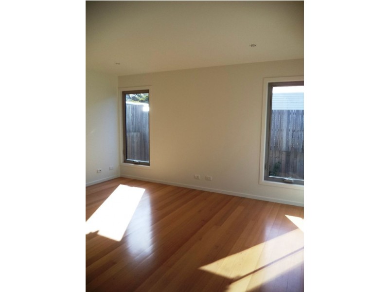 2/201 Thompson Avenue, Cowes VIC 3922