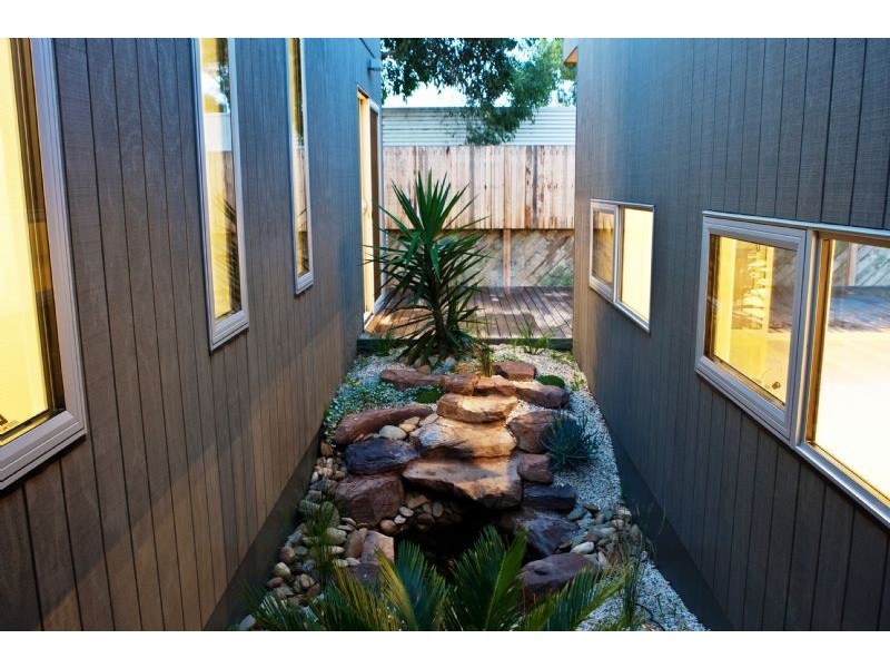 2/201 Thompson Avenue, Cowes VIC 3922