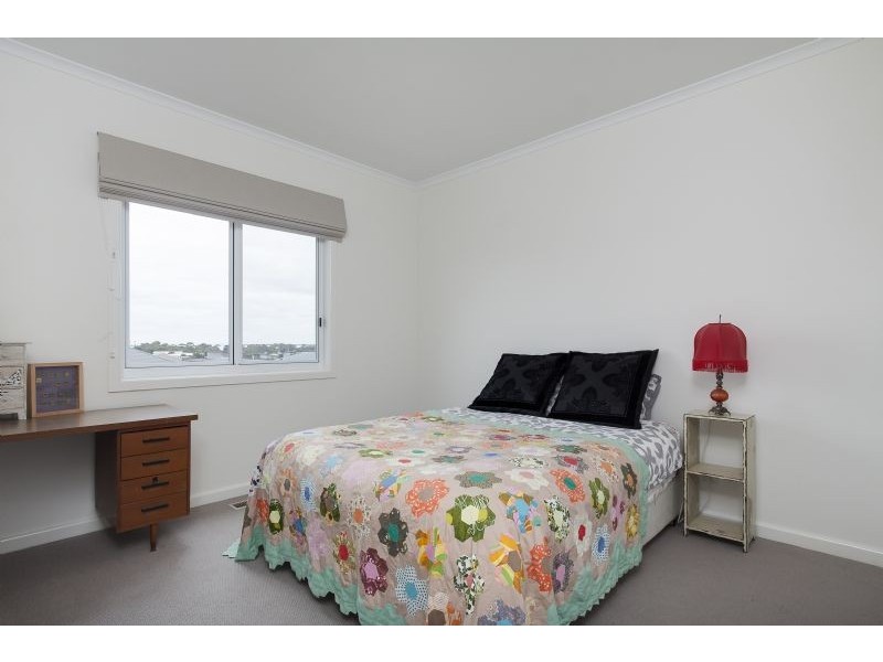 12 Echidna Grove, Cowes VIC 3922
