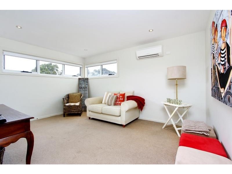 4/2 Kate Court, Cowes VIC 3922