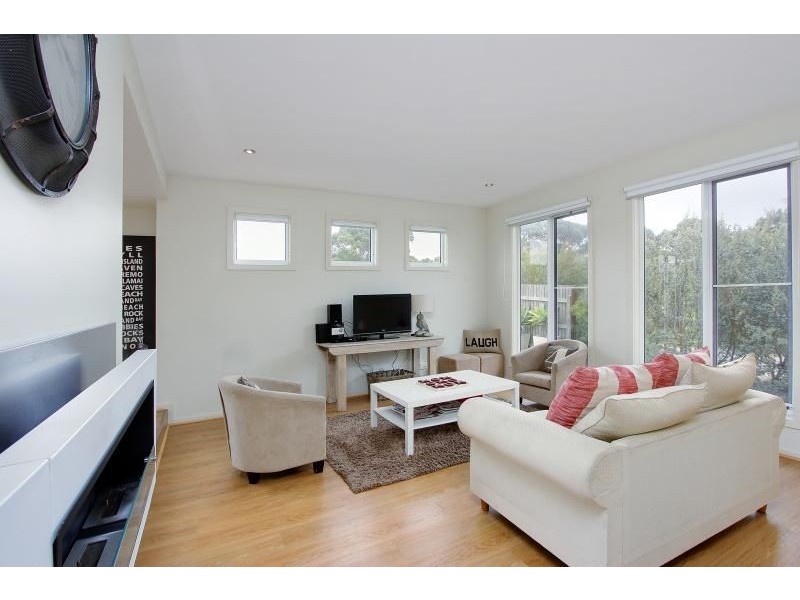 4/2 Kate Court, Cowes VIC 3922