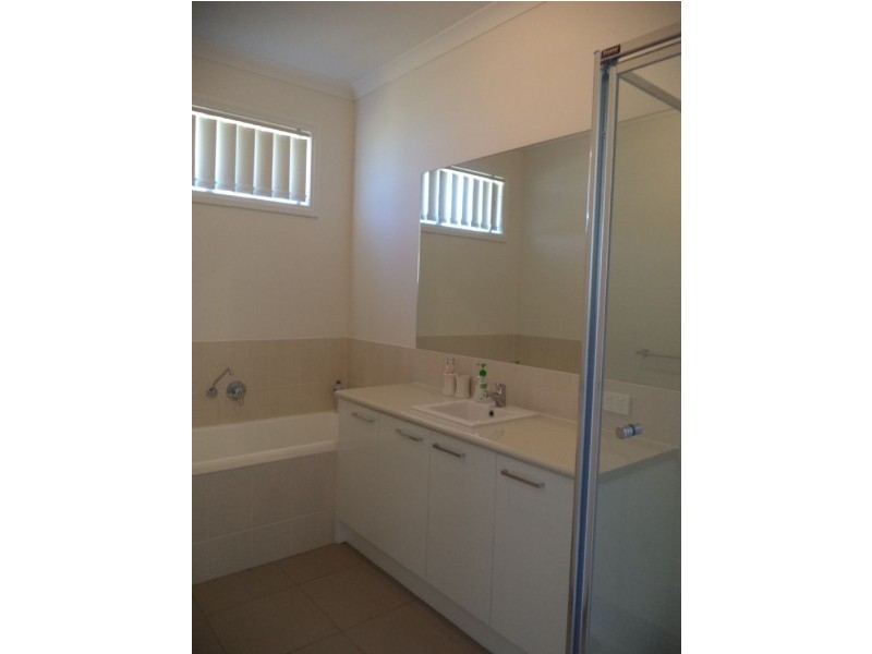 2 Silverstone Drive, Cowes VIC 3922