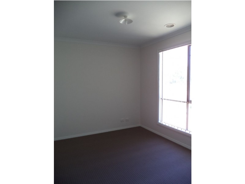 2 Silverstone Drive, Cowes VIC 3922