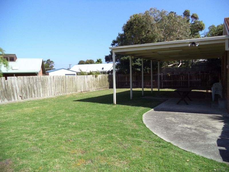 2/7 Monash Avenue, Cowes VIC 3922