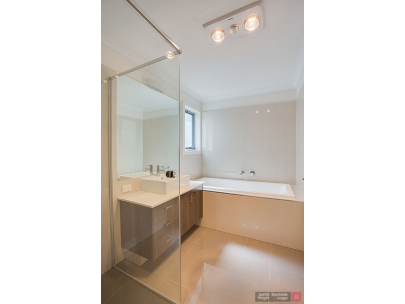 1/4 Osbourne Avenue, Cowes VIC 3922