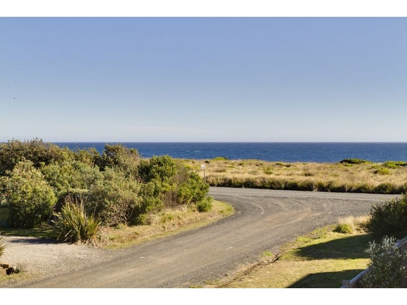 28 Surf Crescent, Surf Beach VIC 3922