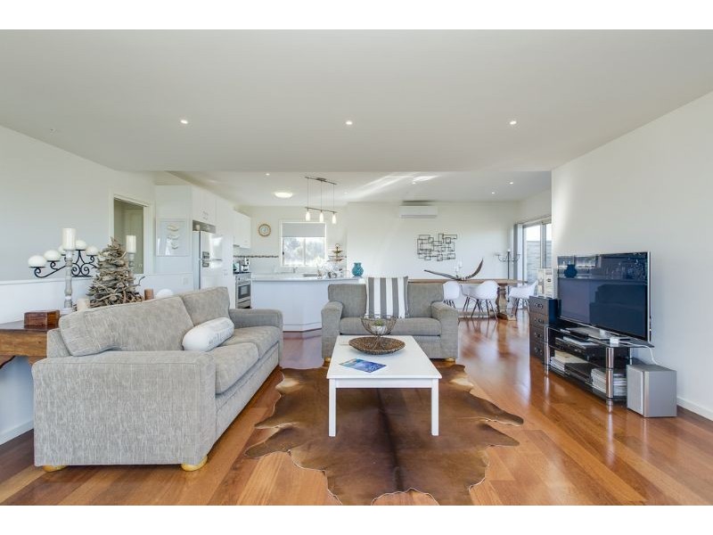28 Surf Crescent, Surf Beach VIC 3922