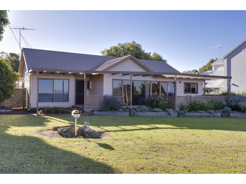 34 Forrest Avenue, Newhaven VIC 3925