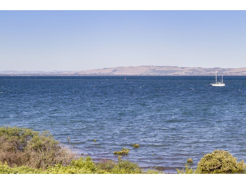 34 Forrest Avenue, Newhaven VIC 3925