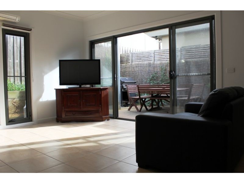 10/55-57 Chapel Street, Cowes VIC 3922