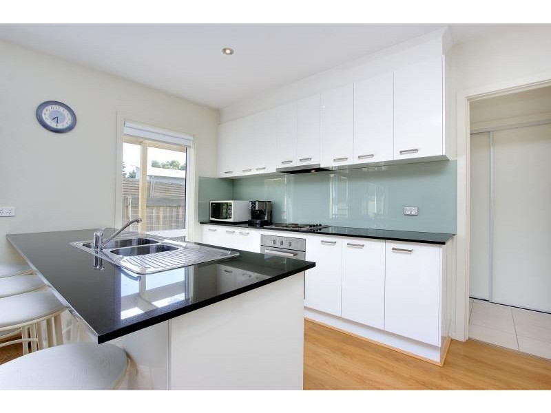 3/2 Kate Court, Cowes VIC 3922