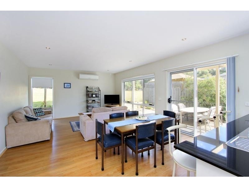 3/2 Kate Court, Cowes VIC 3922