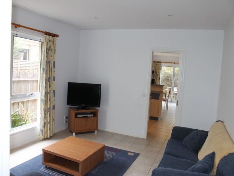 1/44 Church Street, Cowes VIC 3922