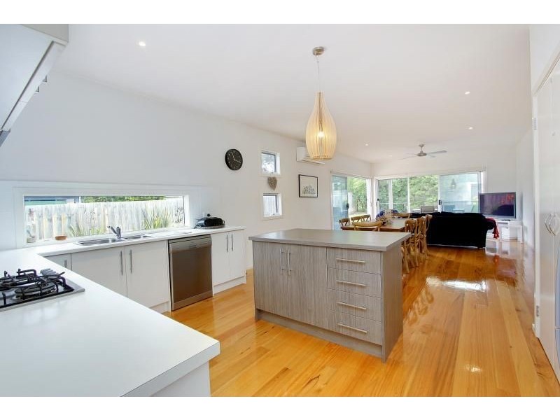 14 Gilmore Street, Smiths Beach VIC 3922