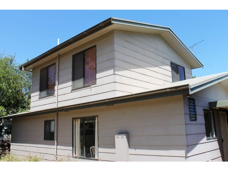 10 Bayview Drive, Cowes VIC 3922