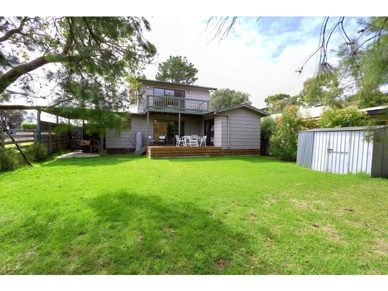 10 Bayview Drive, Cowes VIC 3922