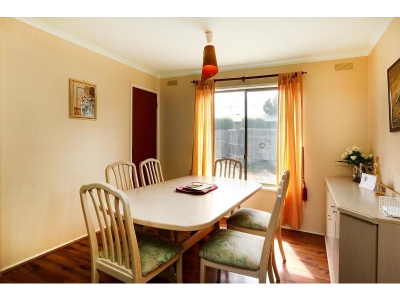 10 Bayview Drive, Cowes VIC 3922