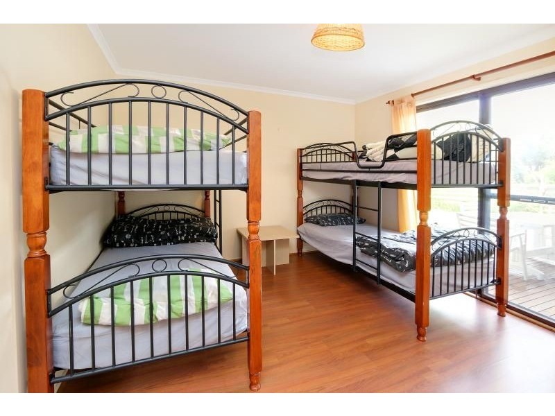 10 Bayview Drive, Cowes VIC 3922