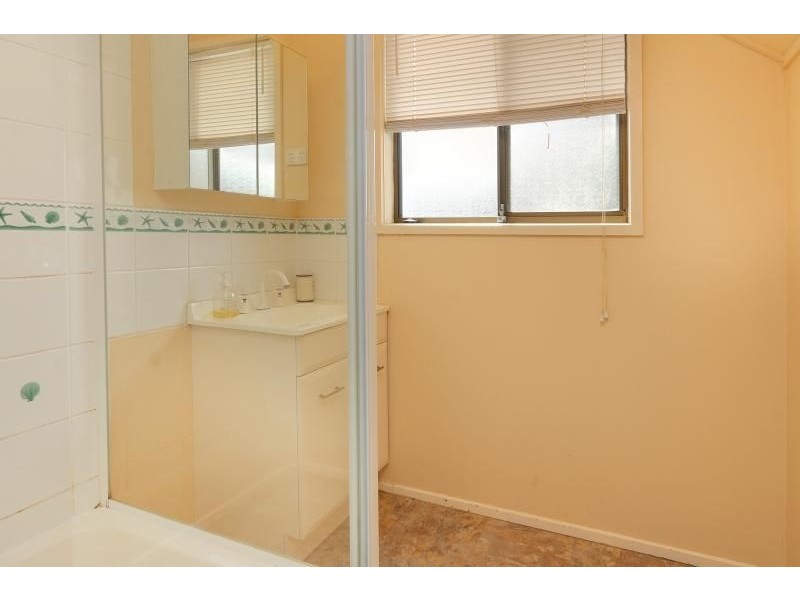 10 Bayview Drive, Cowes VIC 3922