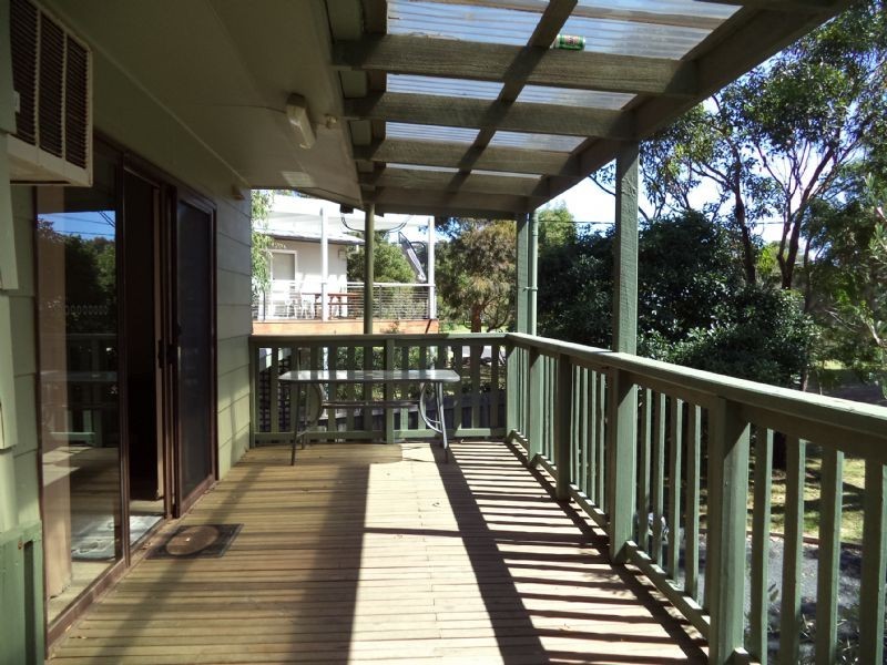25 Highland Avenue, Cowes VIC 3922