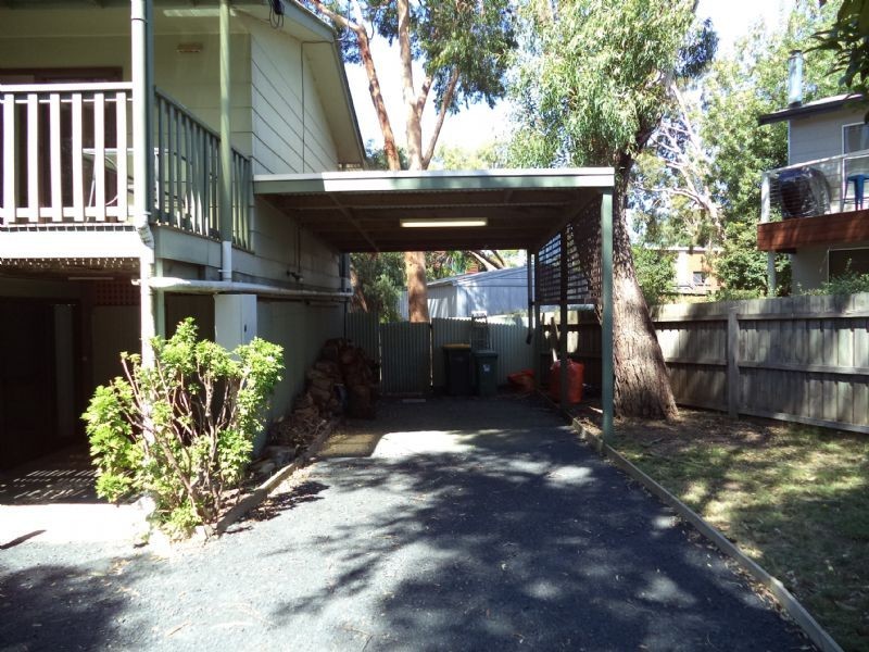 25 Highland Avenue, Cowes VIC 3922