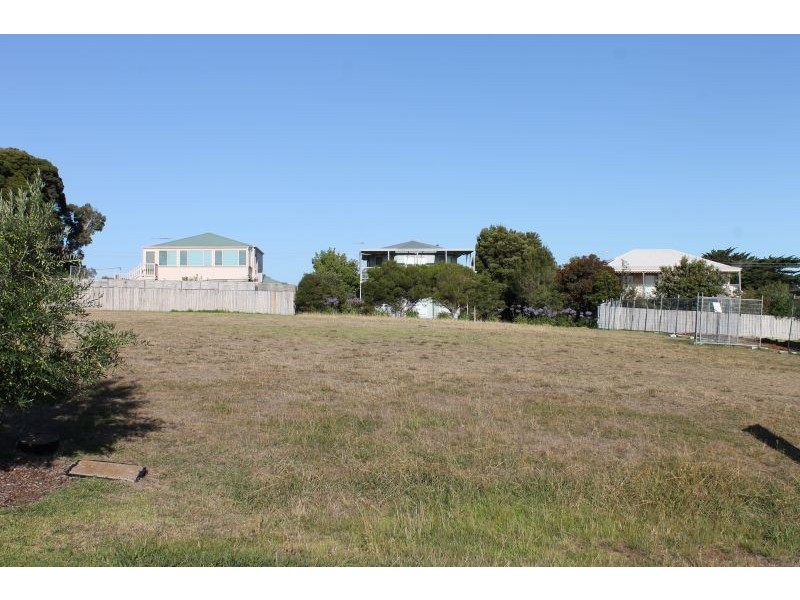 8 Toscana Rise, Cowes VIC 3922