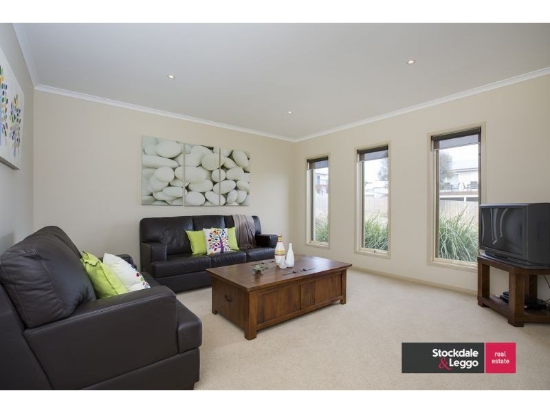 3 Bradley Court, Cowes VIC 3922