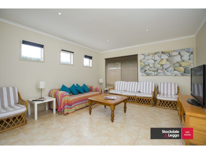 3 Bradley Court, Cowes VIC 3922