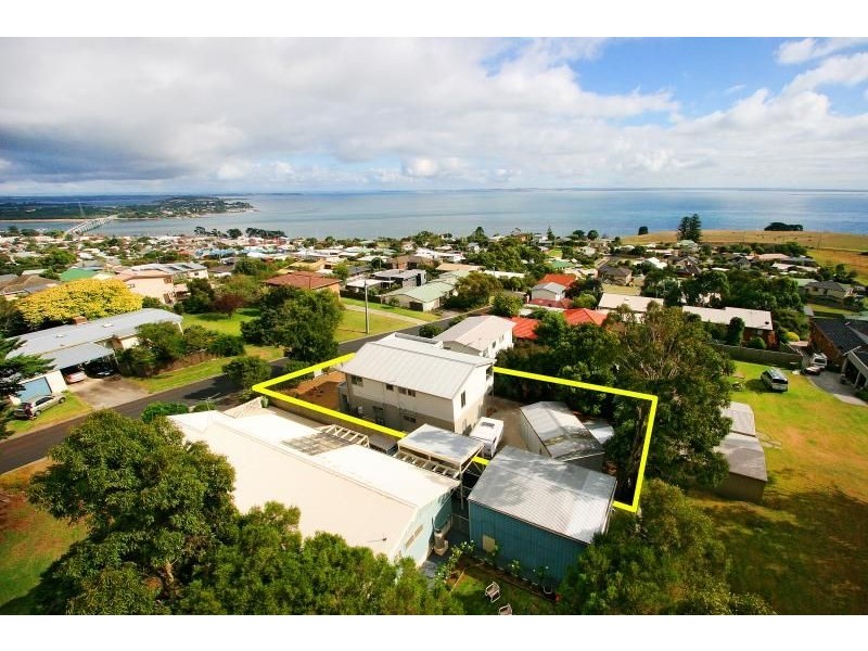 20 Stuart Street, San Remo VIC 3925
