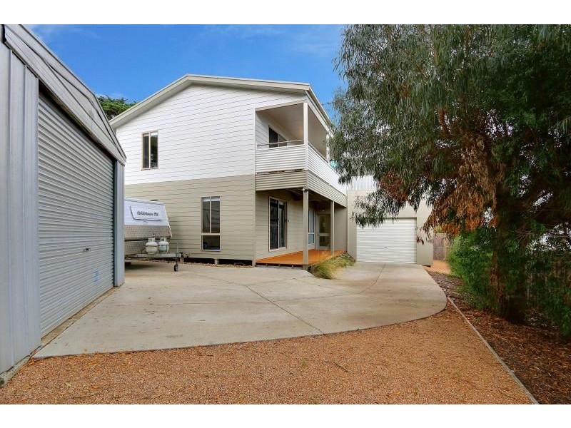 20 Stuart Street, San Remo VIC 3925