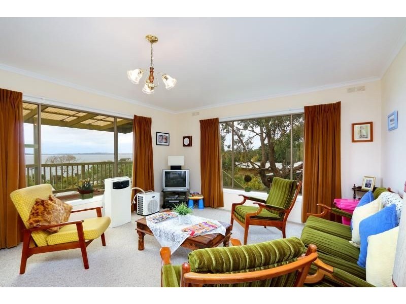 9 Felicia Avenue, Rhyll VIC 3923