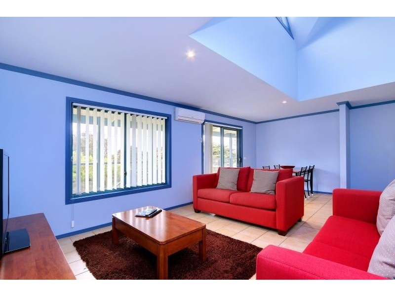 204 Thompson Avenue, Cowes VIC 3922