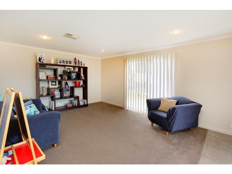 28 Tolley Avenue, Surf Beach VIC 3922