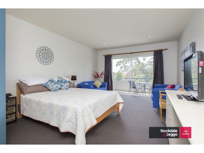 215/1 The Esplanade, Cowes VIC 3922