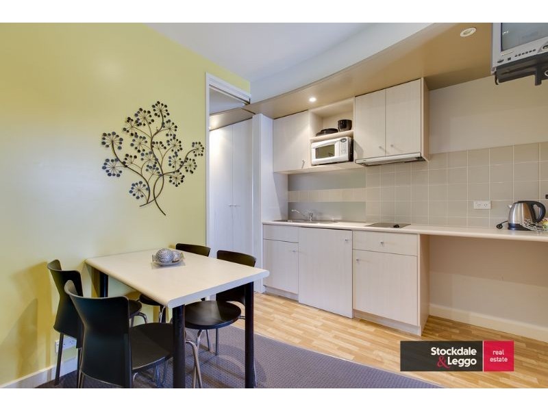 215/1 The Esplanade, Cowes VIC 3922