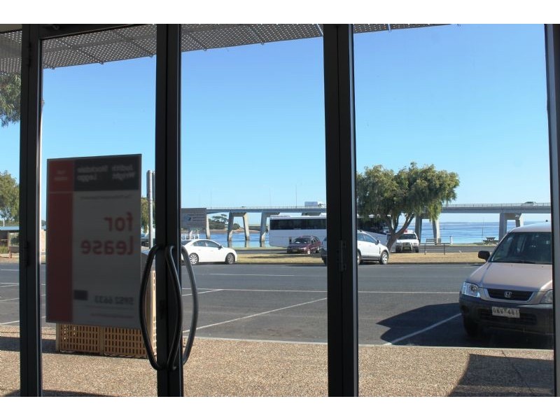 Shop 9/157-159 Marine Parade, San Remo VIC 3925