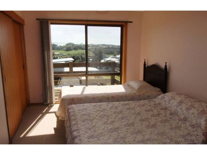 7 Bermagui Crescent, Sunset Strip VIC 3922