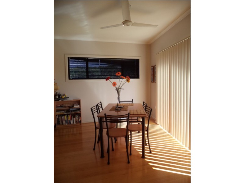 18 Golden Court, Sunset Strip VIC 3922
