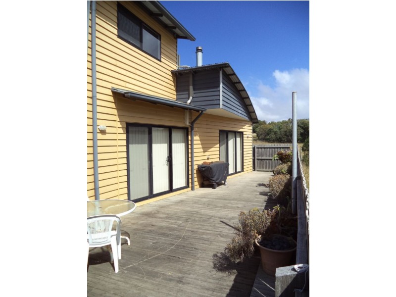18 Golden Court, Sunset Strip VIC 3922