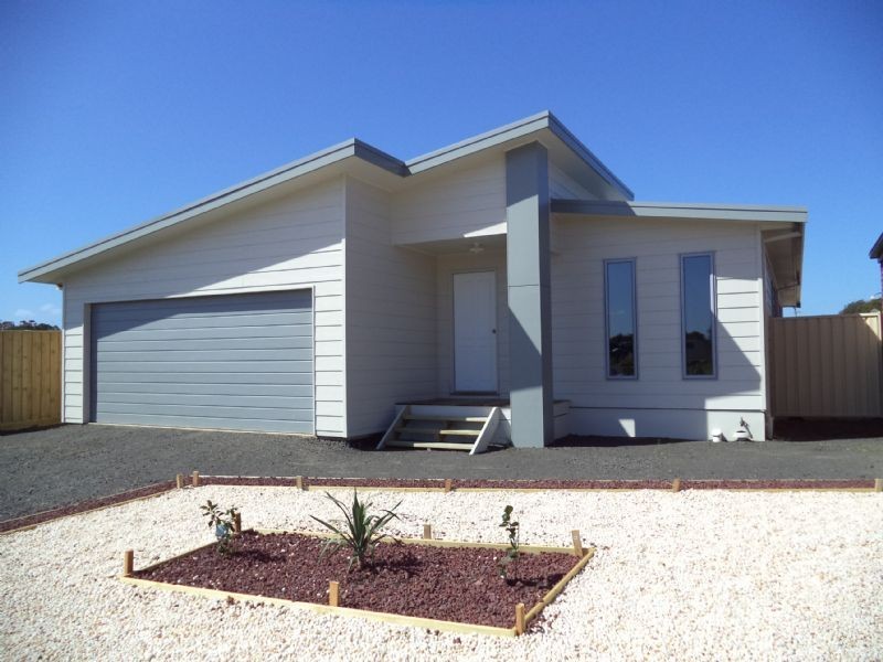 7 Elvington Avenue, Cowes VIC 3922